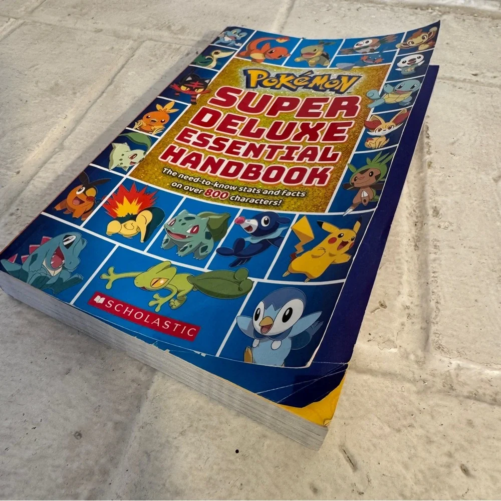 Pokémon Super Deluxe Essential Handbook: The Need-to-know Stats and Facts